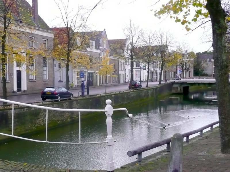 De Zilveren Karper IJsselmuiden Luaran gambar