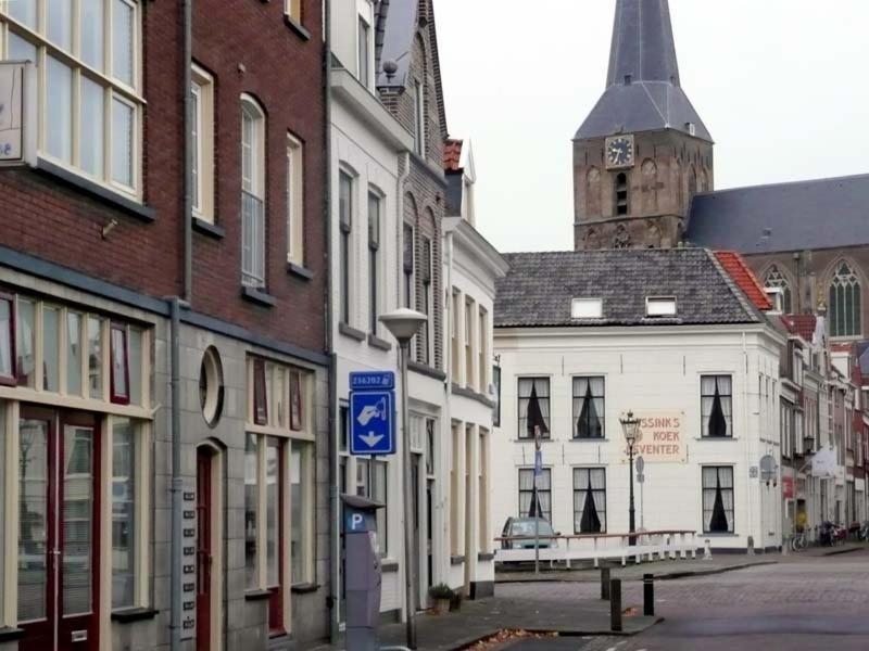 De Zilveren Karper IJsselmuiden Luaran gambar